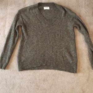 Old Navy V-Neck Green Sweater